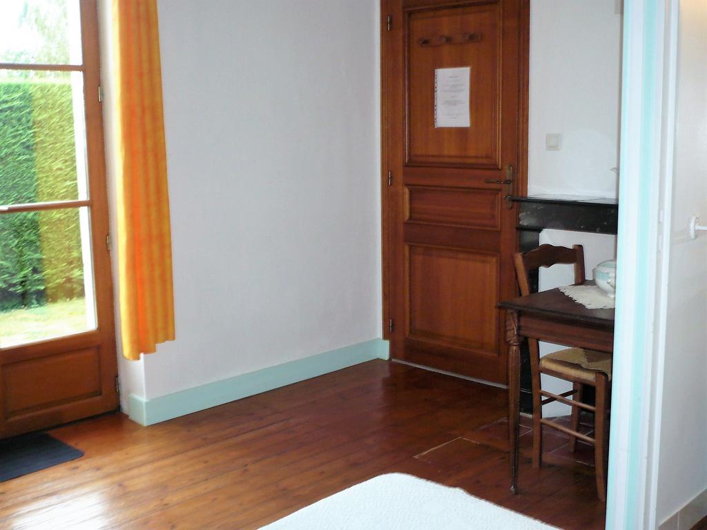 Chambres D'Hotes Anne-Marie Chatillon-sur-Indre Exterior photo